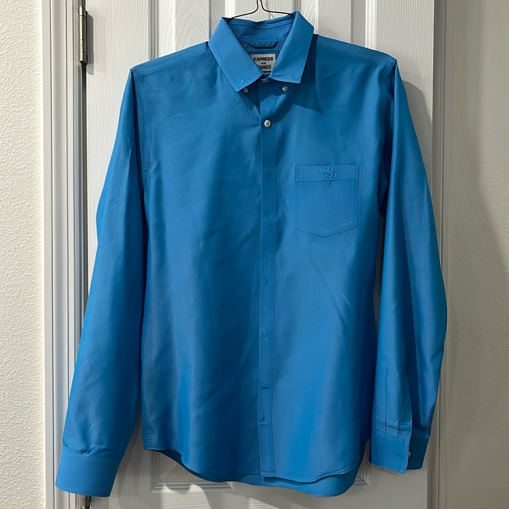 Men’s Blue express dress shirt with pocket size medium